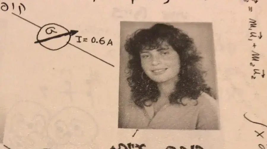 ראש עיריית חיפה ענת קליש בספר תיכון ראש עיריית חיפה ענת קליש בספר תיכון