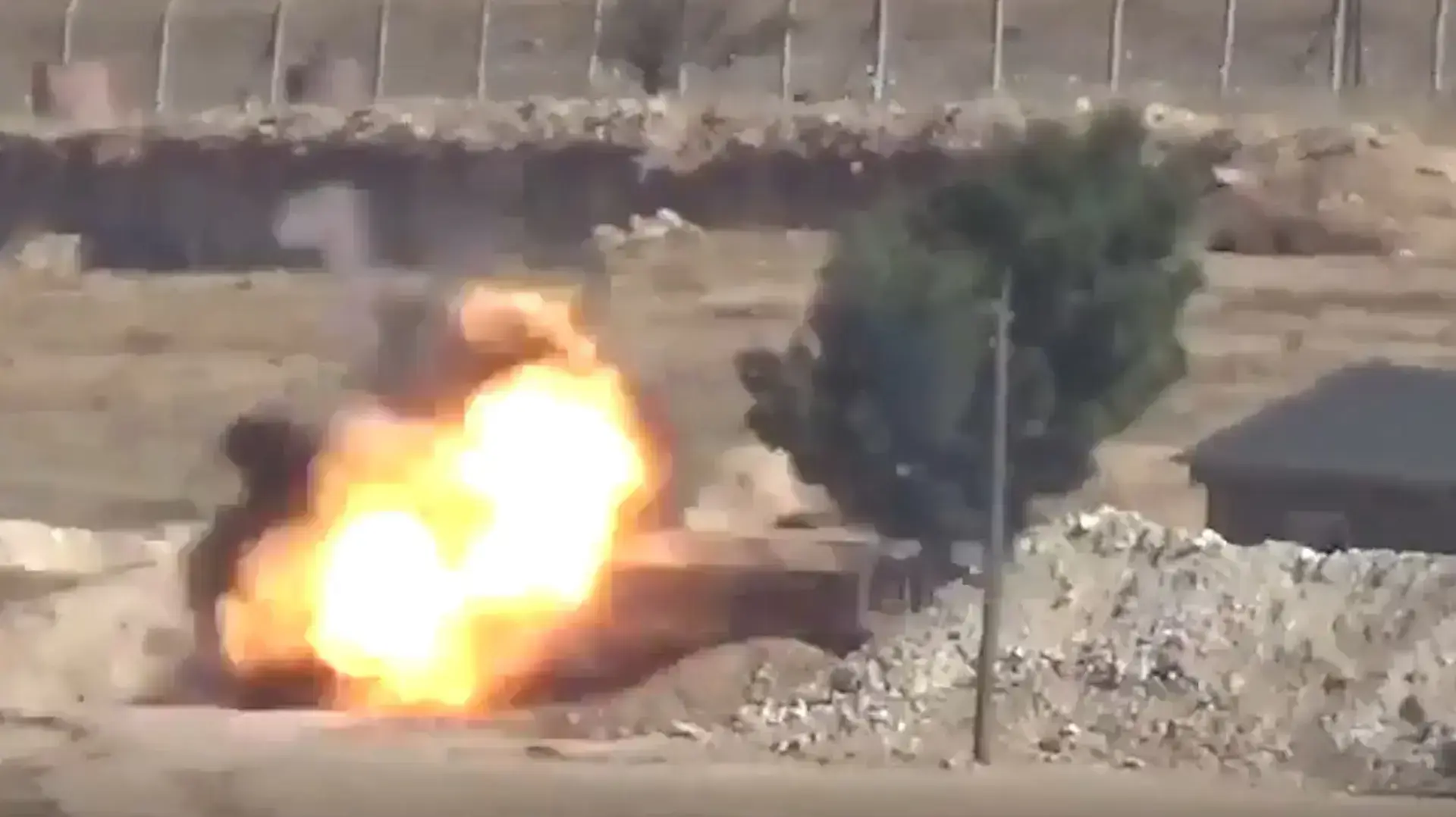 הסלמה בגבול הסורי - לוחמי המחתרת הכורדית [YPG] השמידו נגמ"ש טורקי בתגובה על חיסולם של 4 מלוחמי המחתרת