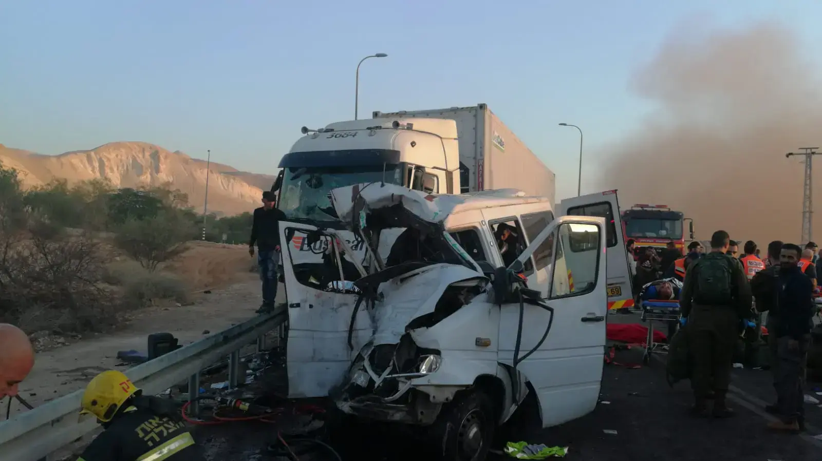 תאונת בכביש הבקעה כביש 90 סמוך לצומת פצאל 6 הרוגים - 4/11/18 תאונת בכביש הבקעה כביש 90 סמוך לצומת פצאל 6 הרוגים - 4/11/18