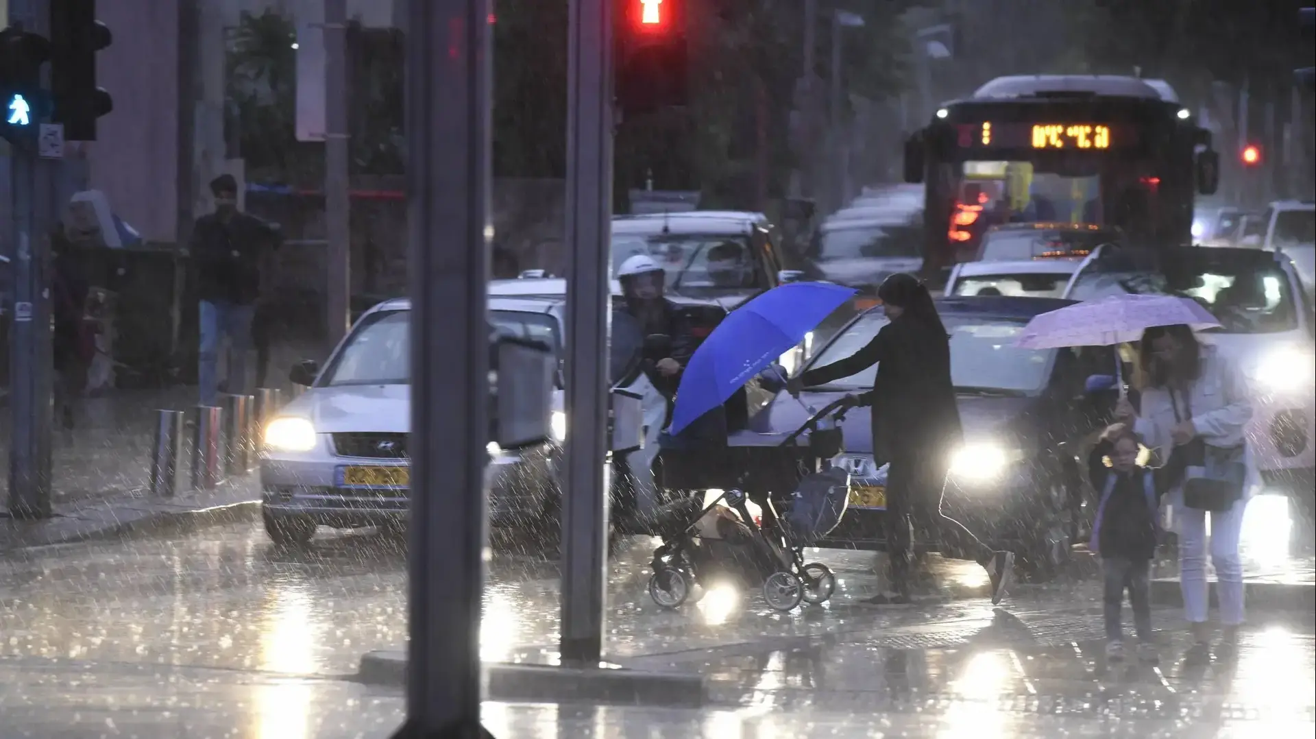 גשם בתל אביב 5 בנובמבר 2018 גשם בתל אביב 5 בנובמבר 2018