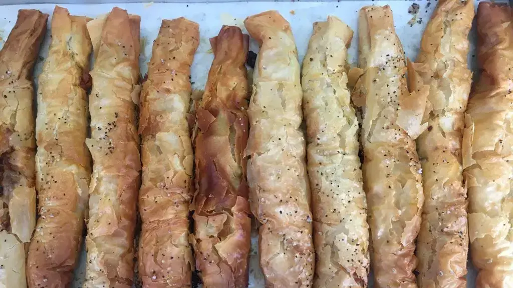 בורקס בשוק הכרמל