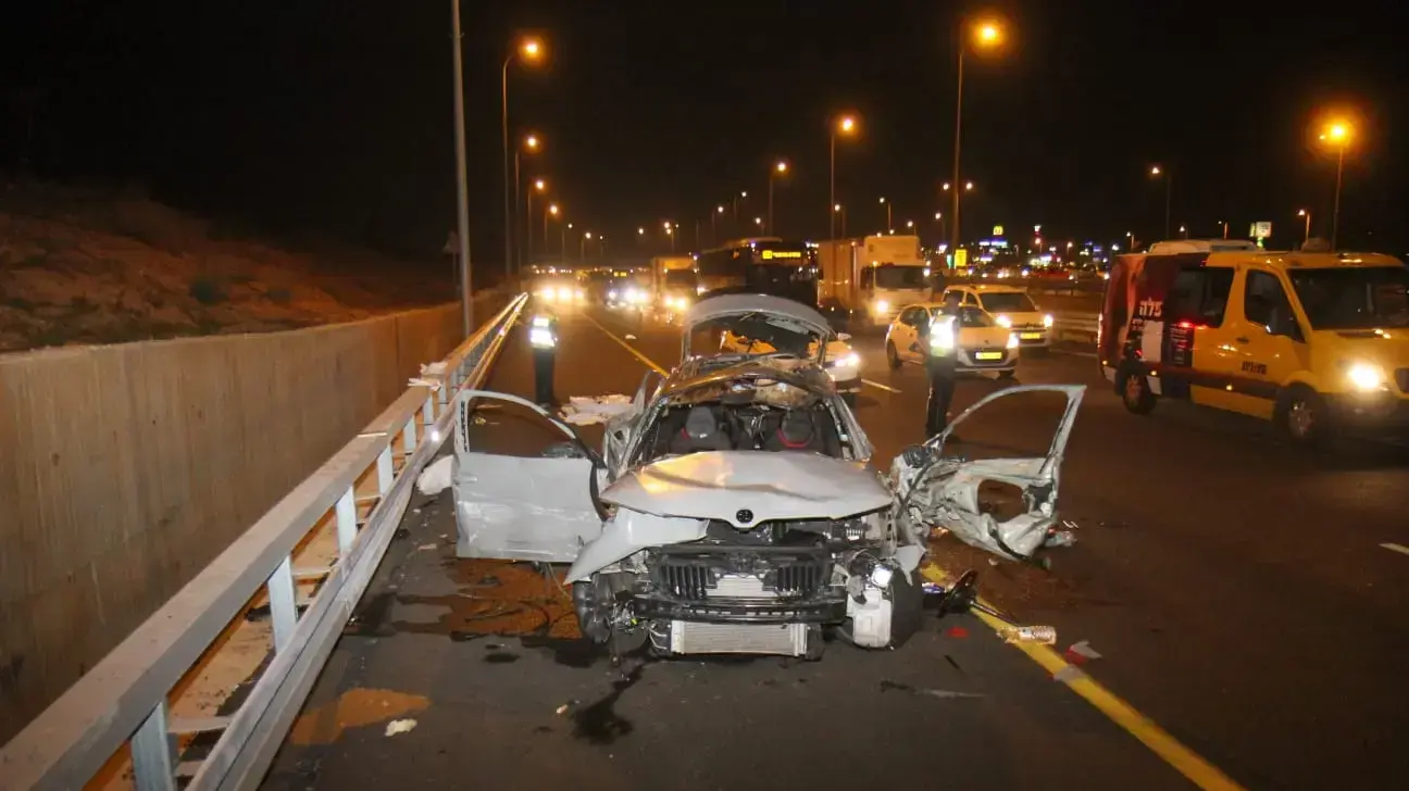 זירת פיצוץ הרכב בכביש החוף 7 בנובמר 2018  
הרכב שפוצץ