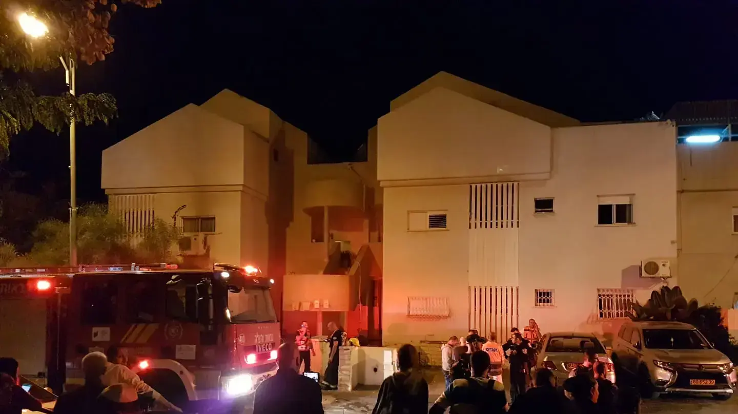 זירת נפילת הרקטה באשקלון, 12 בנובמבר 2018
זירת נפילת הרקטה באשקלון, 12 בנובמבר 2018