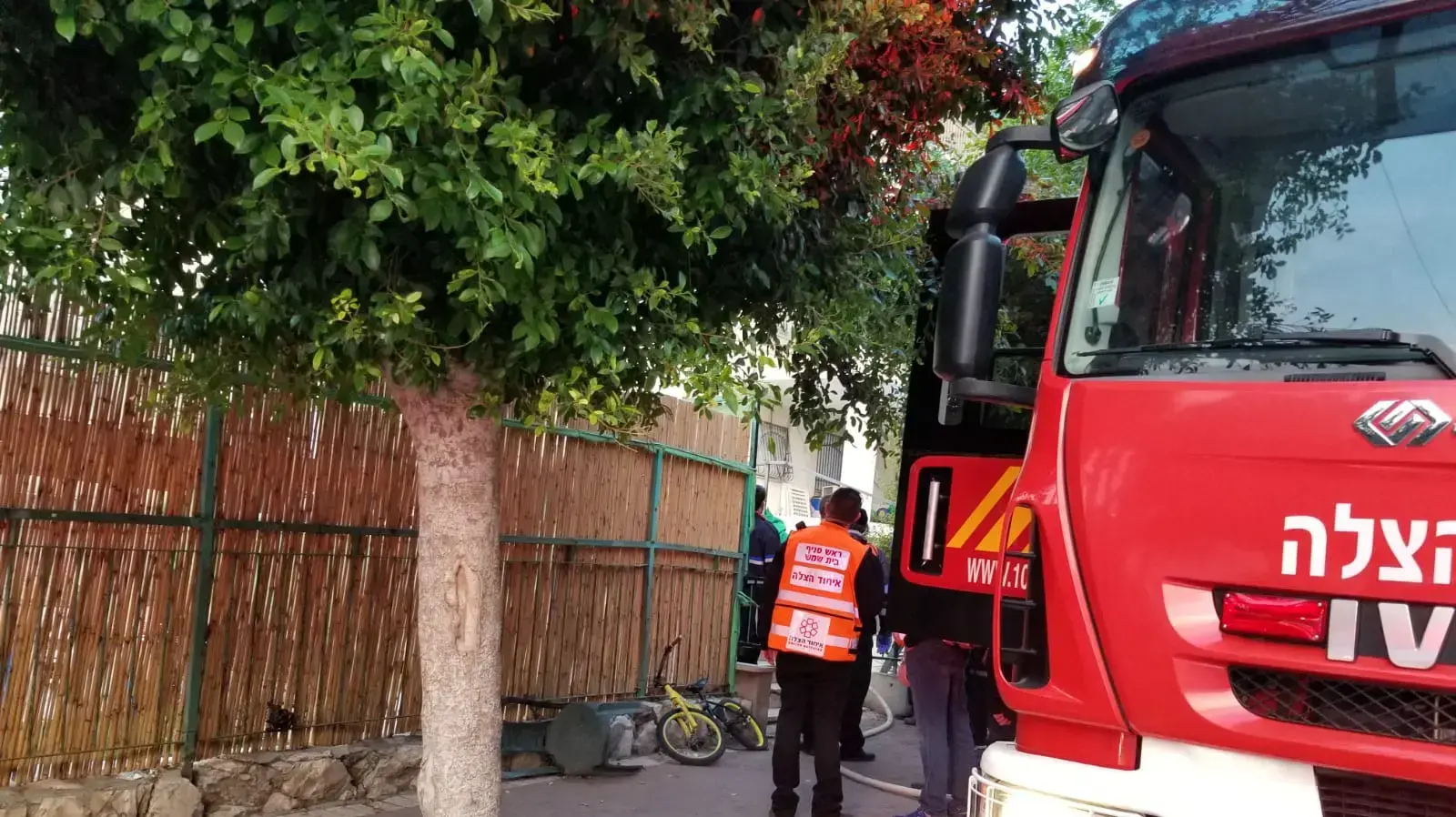 שריפה בבית שמש ברחוב חזון איש - 15 נובמבר 2018 שריפה בבית שמש ברחוב חזון איש - 15 נובמבר 2018