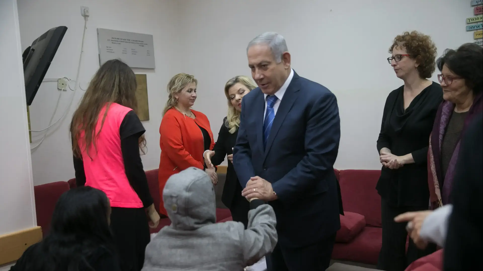 ביקור רה"מ ורעייתו במעון לנשים מוכות בירושלים 25 בנובמבר 2018 ביקור רה"מ ורעייתו במעון לנשים מוכות בירושלים 25 בנובמבר 2018