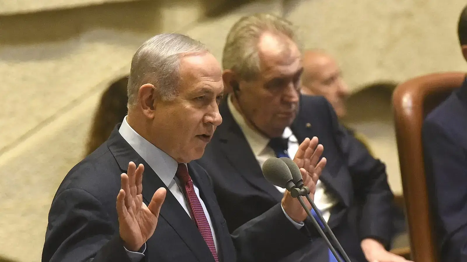 ראש הממשלה בנימין נתניהו בישיבה מיוחדת בכנסת לכבוד ביקורו של נשיא צ'כיה, 26 בנובמבר 2018 ראש הממשלה בנימין נתניהו בישיבה מיוחדת בכנסת לכבוד ביקורו של נשיא צ'כיה, 26 בנובמבר 2018