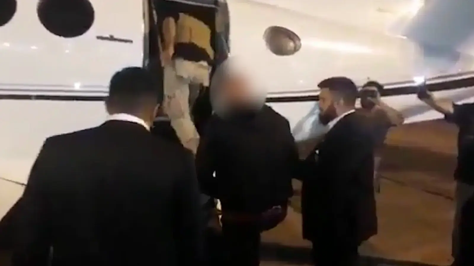 סוחר סמים ישראלי שנכלא והועבר לידי נציגי משטרת ישראל בפרגוואי, ברח בברזיל - משם היה אמור לטוס ארצה, 3 בדצמבר 2018 סוחר סמים ישראלי שנכלא והועבר לידי נציגי משטרת ישראל בפרגוואי, ברח בברזיל - משם היה אמור לטוס ארצה, 3 בדצמבר 2018