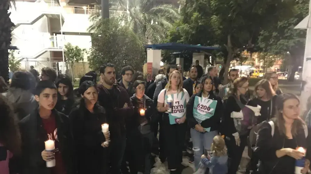 מחאת הנשים נגד האלימות בגינת לוינסקי לכיוון כיכר רבין 4 בדצמבר מחאת הנשים נגד האלימות בגינת לוינסקי לכיוון כיכר רבין 4 בדצמבר