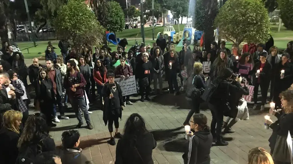 מחאת הנשים נגד האלימות בגינת לוינסקי לכיוון כיכר רבין 4 בדצמבר מחאת הנשים נגד האלימות בגינת לוינסקי לכיוון כיכר רבין 4 בדצמבר