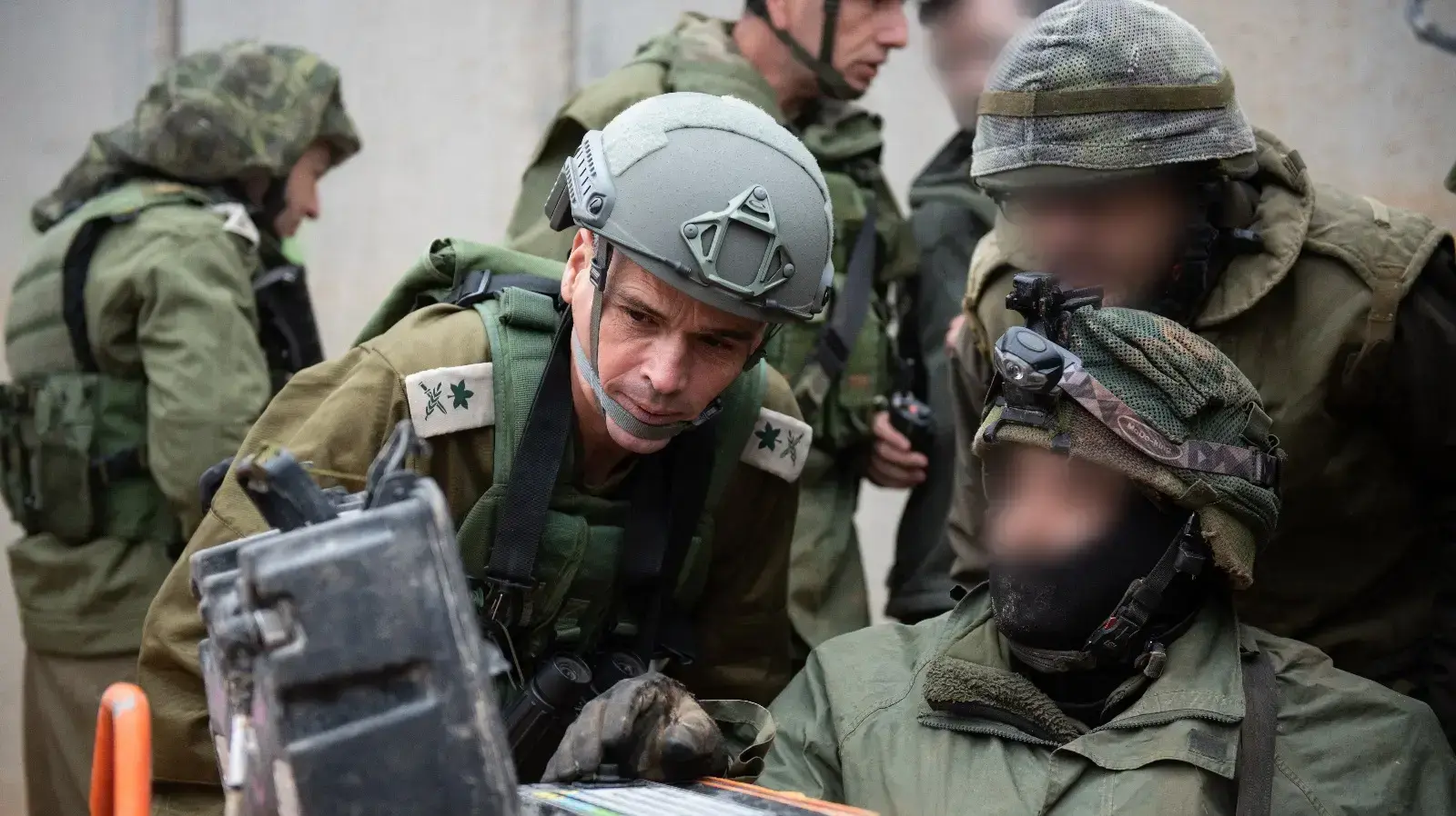 מפקד פיקוד הצפון יואל סטריק במבצע בצפון מפקד פיקוד הצפון יואל סטריק במבצע בצפון