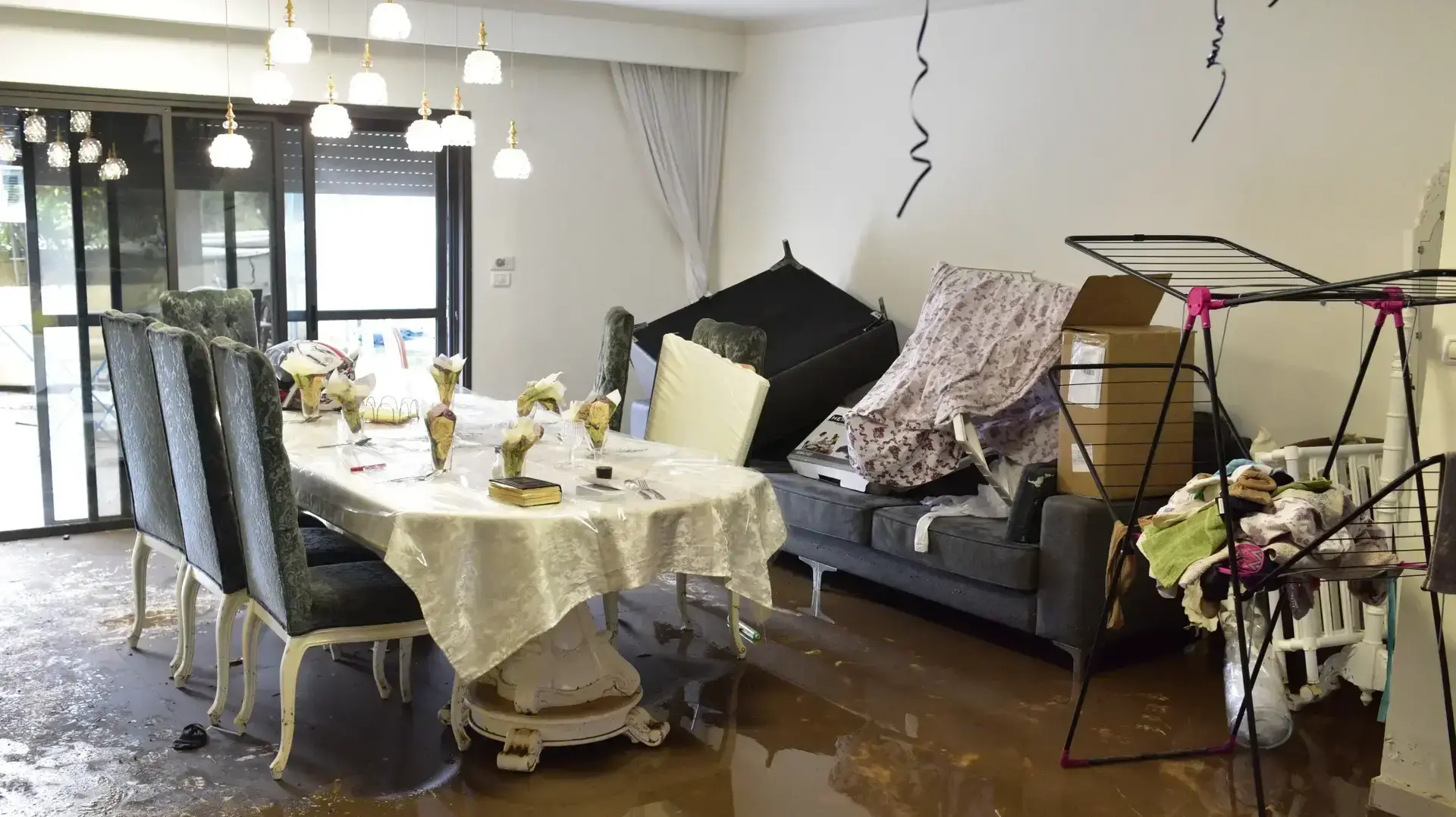 בתים מוצפים במושב אחיעזר אחרי גשמי סוף השבוע, 9 בדצמבר 2018 בתים מוצפים במושב אחיעזר אחרי גשמי סוף השבוע, 9 בדצמבר 2018