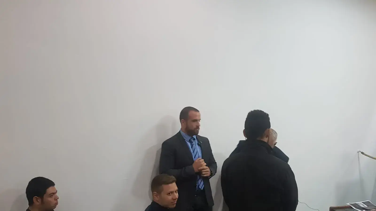 יאיר נתניהו, במהלך דיון בתביעת לשון הרע שהגיש ,נגד הפעיל החברתי ואיש מפלגת העבודה אייבי בנימין יאיר נתניהו, במהלך דיון בתביעת לשון הרע שהגיש ,נגד הפעיל החברתי ואיש מפלגת העבודה אייבי בנימין