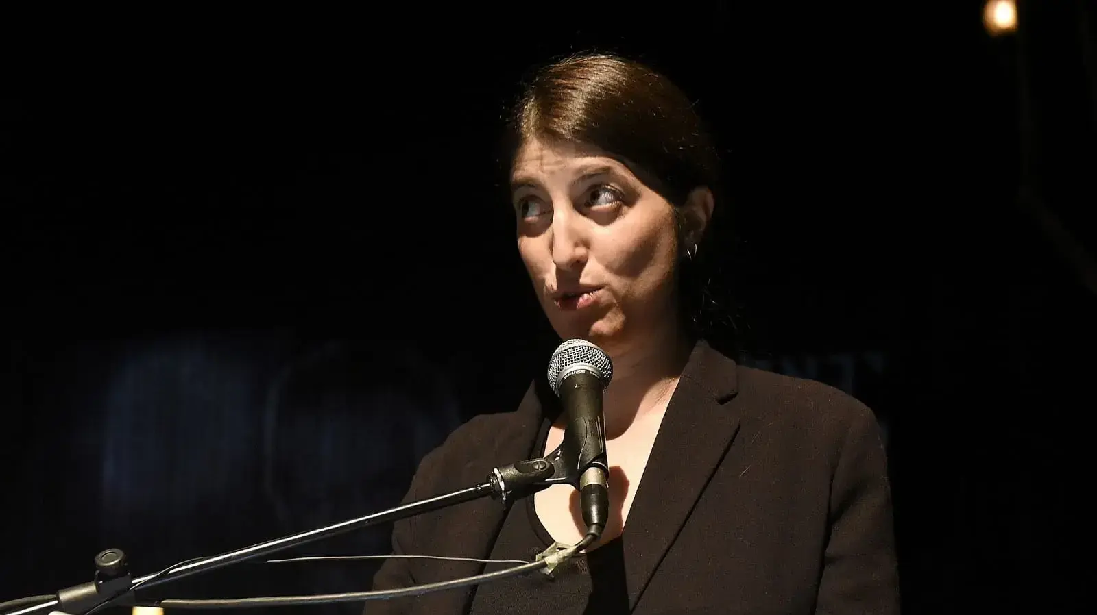 אלינור בשן בטקס האשכבה ליגאל בשן בהבימה, דצמבר 2018 אלינור בשן בטקס האשכבה ליגאל בשן בהבימה, דצמבר 2018