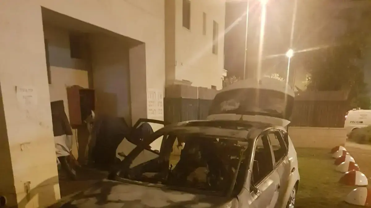 רכב שרוף של קצין שבס 26 בנובמבר 2018 רכב שרוף של קצין שבס 26 בנובמבר 2018