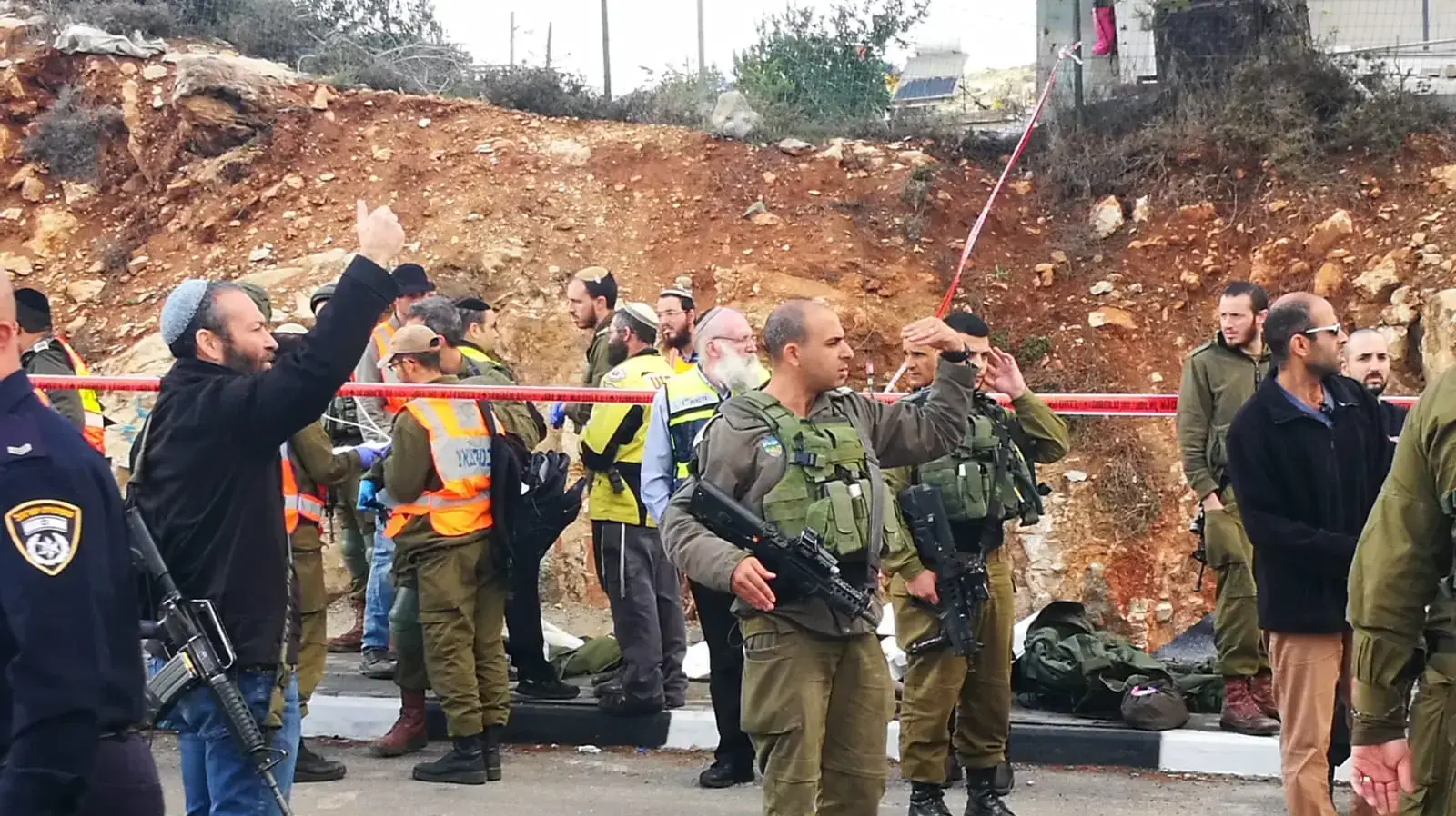 זירת הפיגוע בצומת עפרה , דצמבר 2018 זירת הפיגוע בצומת עפרה , דצמבר 2018