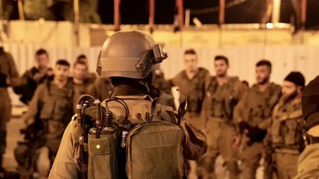 סריקות צה"ל בחיפוש אחר המחבל הנמלט שביצע את פיגוע הירי היום בגבעת אסף סריקות צה"ל בחיפוש אחר המחבל הנמלט שביצע את פיגוע הירי היום בגבעת אסף