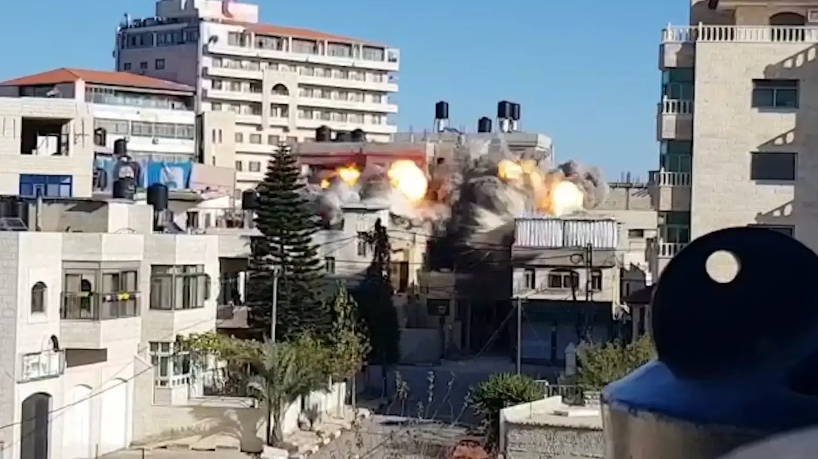 הריסת בית המחבל שהרג את לוחם דובדבן רונן לוברסקי במחנה הפליטים אל-עמארי ב-15 בדצמבר 2018