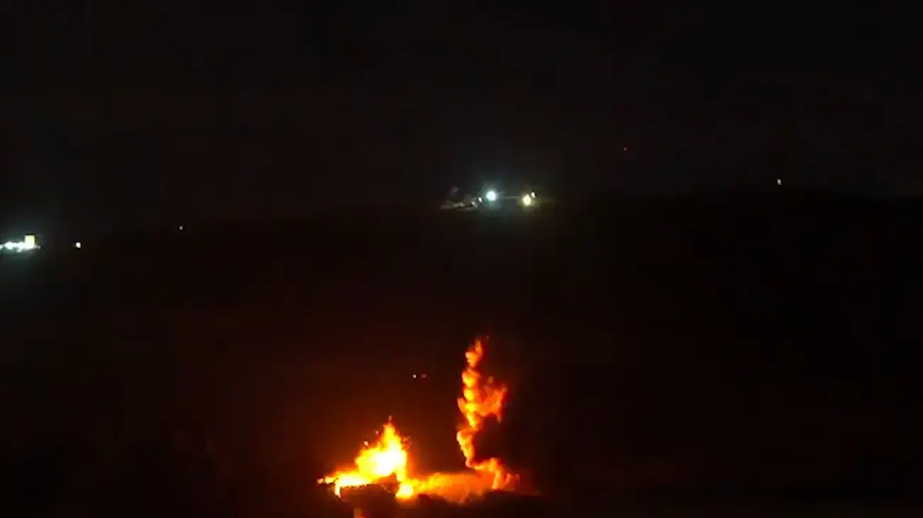 תיעוד השמדת המנהרה הראשונה על ידי צה"ל שנחפרה מכפר רמיה בלבנון לשטח ישראל - 21/12 תיעוד השמדת המנהרה הראשונה על ידי צה"ל שנחפרה מכפר רמיה בלבנון לשטח ישראל - 21/12