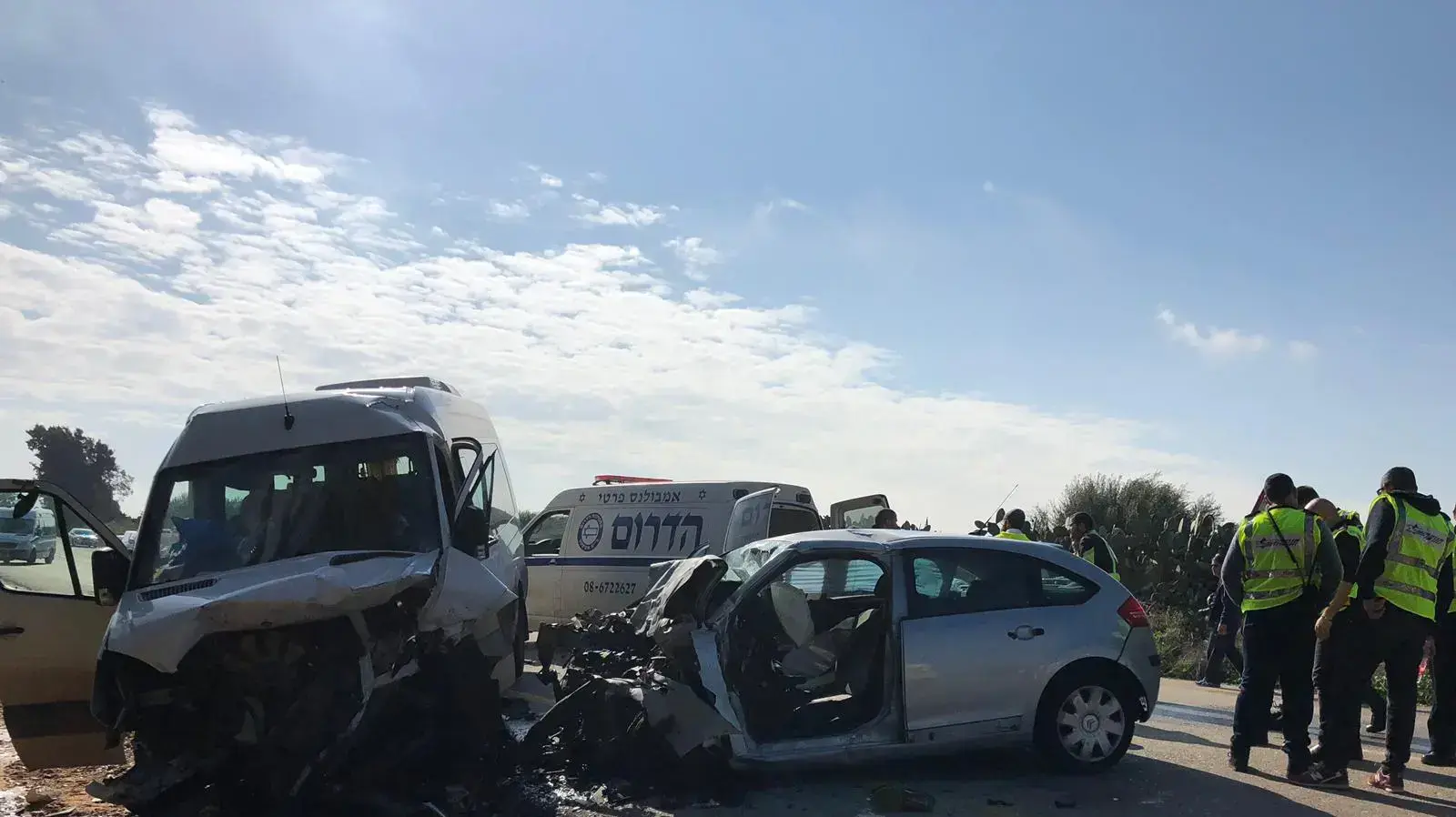 תאונת דרכים ליד מושב חלץ בסמוך לשדרות - 12/21 תאונת דרכים ליד מושב חלץ בסמוך לשדרות - 12/21