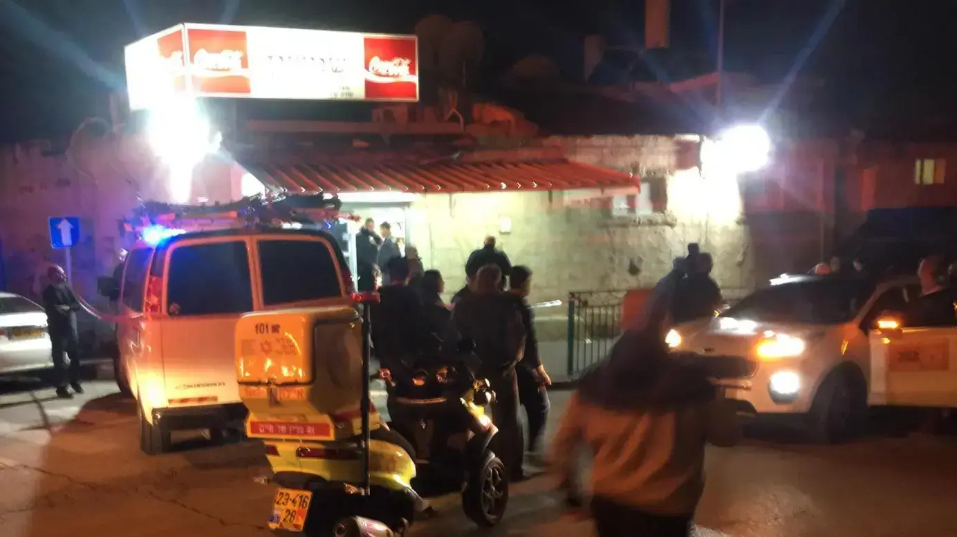 ירי סמוך למכולת ברחוב שמשון הגיבור ברמלה - 21 דצבמבר 2019 ירי סמוך למכולת ברחוב שמשון הגיבור ברמלה - 21 דצבמבר 2019