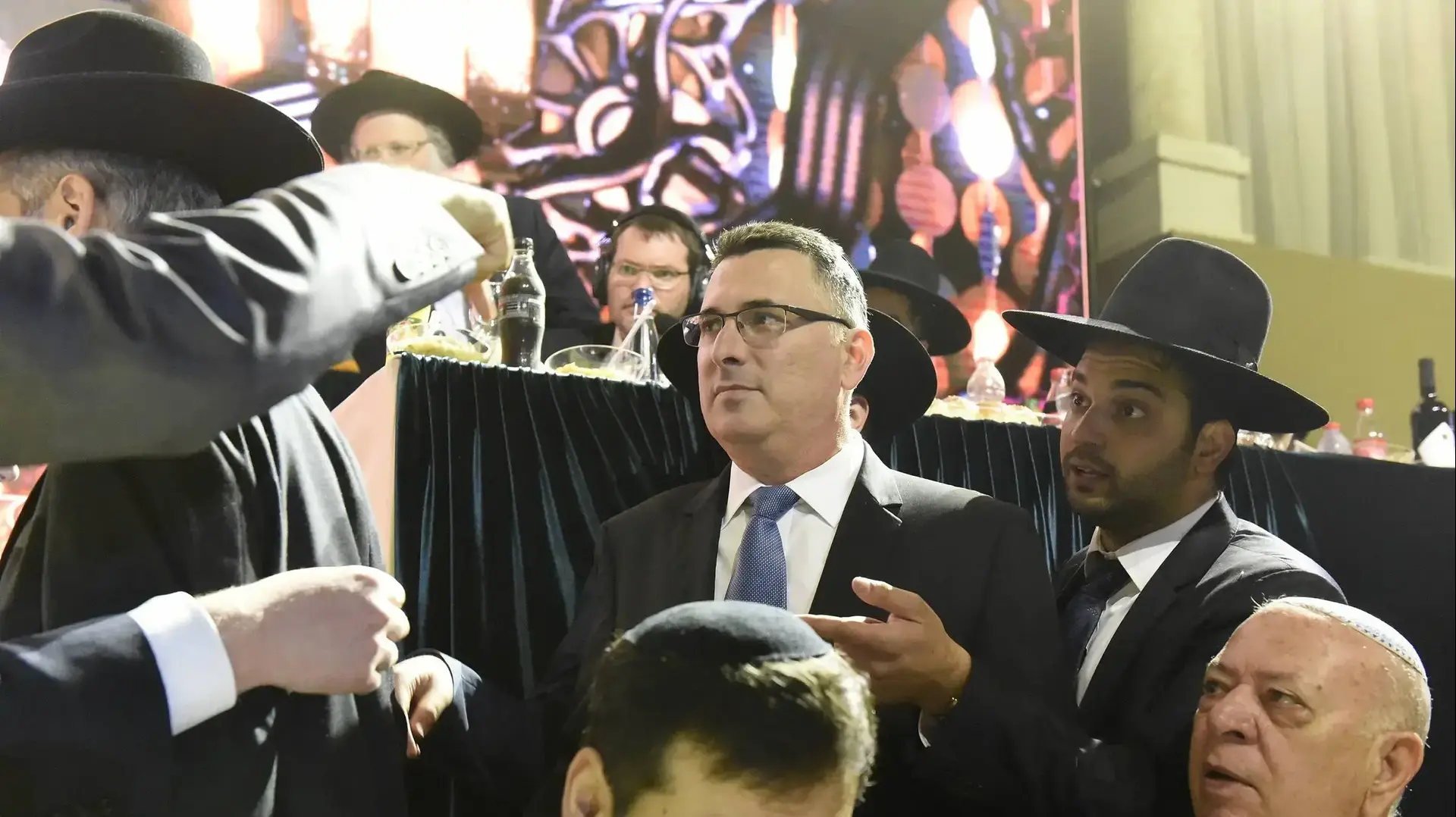 גדעון סער באירוע שנתי של ישיבת 'כסא רחמים' בגני התערוכה, 25 בדצמבר 2018 גדעון סער באירוע שנתי של ישיבת 'כסא רחמים' בגני התערוכה, 25 בדצמבר 2018