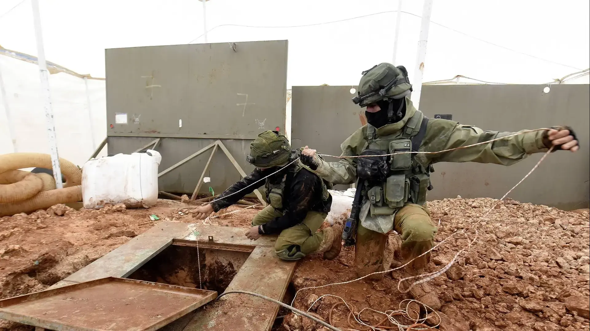 תדרוך בנושא מבצע ״מגן צפוני״ וחשיפת המנהרה באזור מטולה 24 בדצמבר 2018 תדרוך בנושא מבצע ״מגן צפוני״ וחשיפת המנהרה באזור מטולה 24 בדצמבר 2018