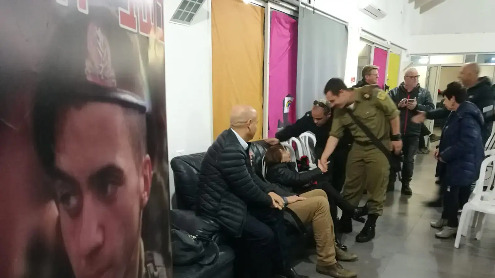 בפוריה עילית, הישוב בו גדל אורון שאול, מציינים היום את תאריך הולדתו. 25 שנה להולדתו. 27 בדצמבר 2018 בפוריה עילית, הישוב בו גדל אורון שאול, מציינים היום את תאריך הולדתו. 25 שנה להולדתו. 27 בדצמבר 2018