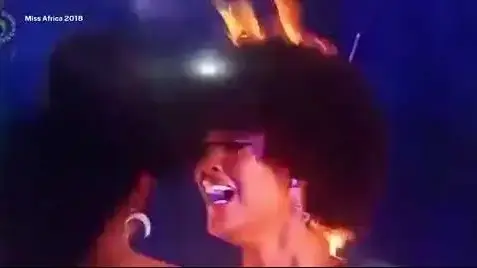 השיער של מיס אפריקה עולה באש