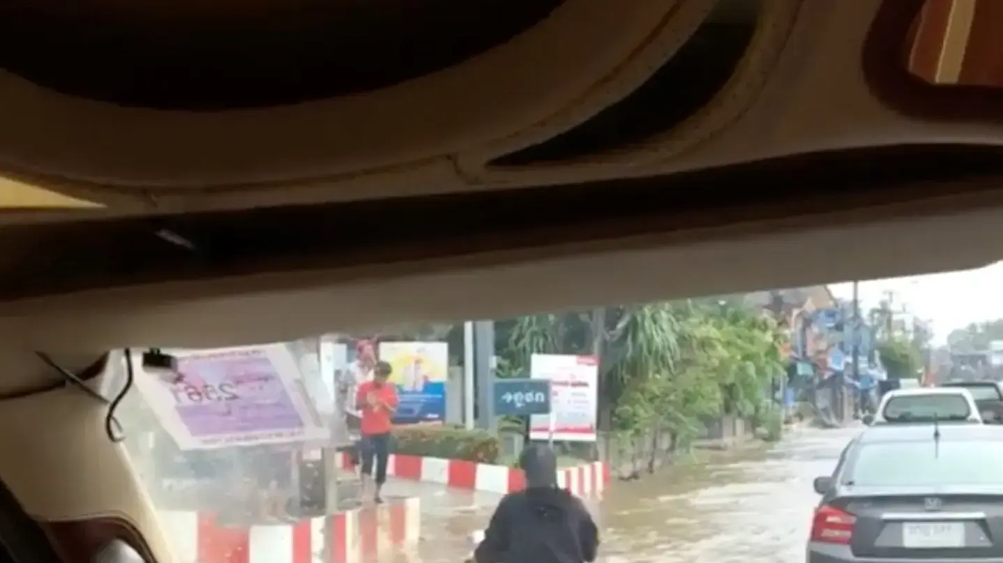 תוצאות סופת "פבוק" בקוסומוי, תאילנד תוצאות סופת "פבוק" בקוסומוי, תאילנד