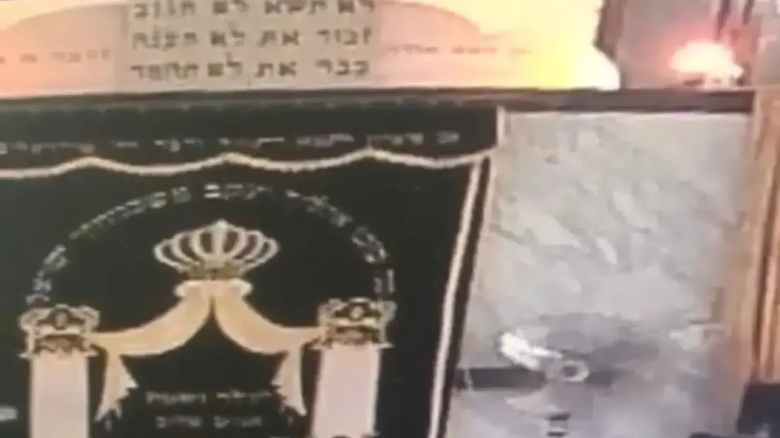 פרץ לבתי כנסת באשקלון והתחבא בשירותים פרץ לבתי כנסת באשקלון והתחבא בשירותים