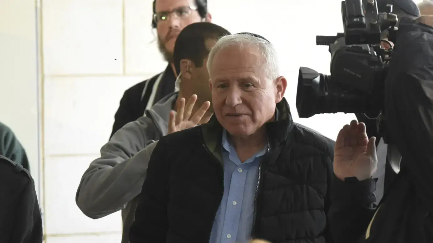 אבי דיכטר בהלווית משה ארנס, 8 בינואר 2019 אבי דיכטר בהלווית משה ארנס, 8 בינואר 2019