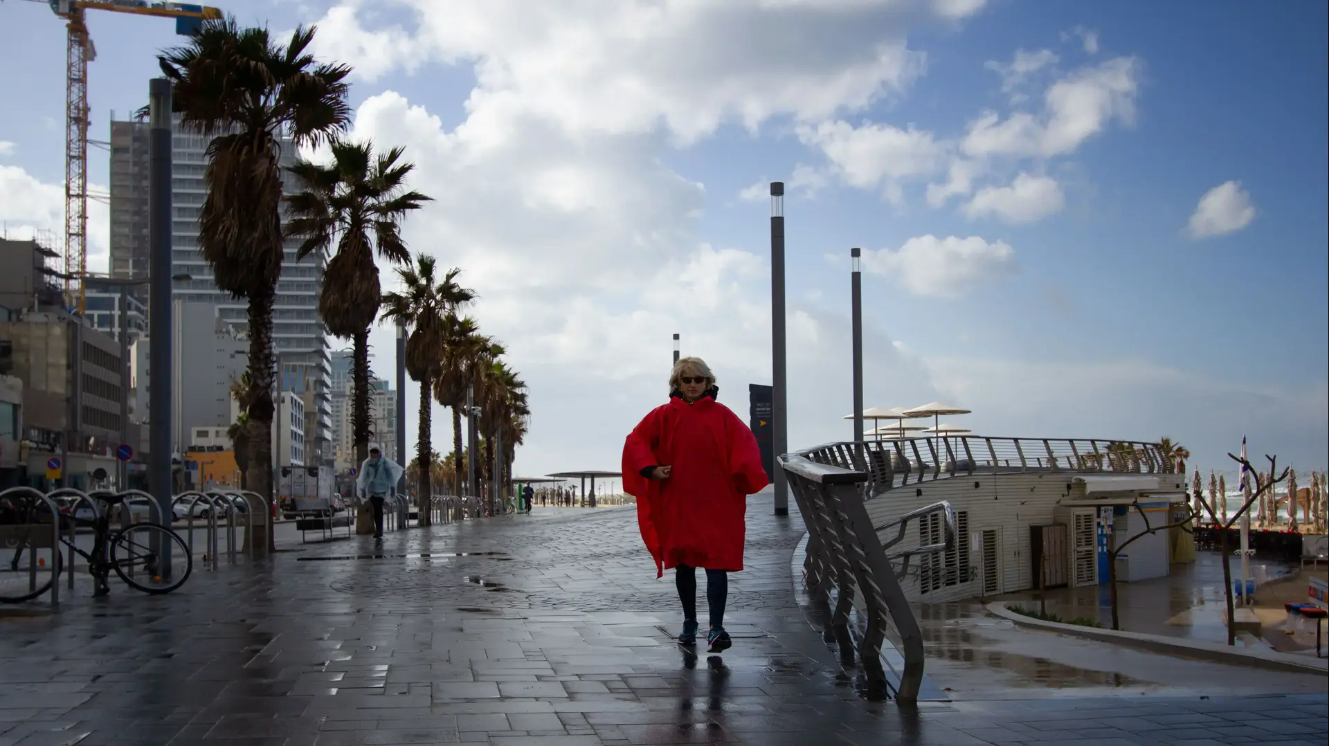 מזג אוויר חורפי בתל אביב, 9 בינואר 2019 מזג אוויר חורפי בתל אביב, 9 בינואר 2019