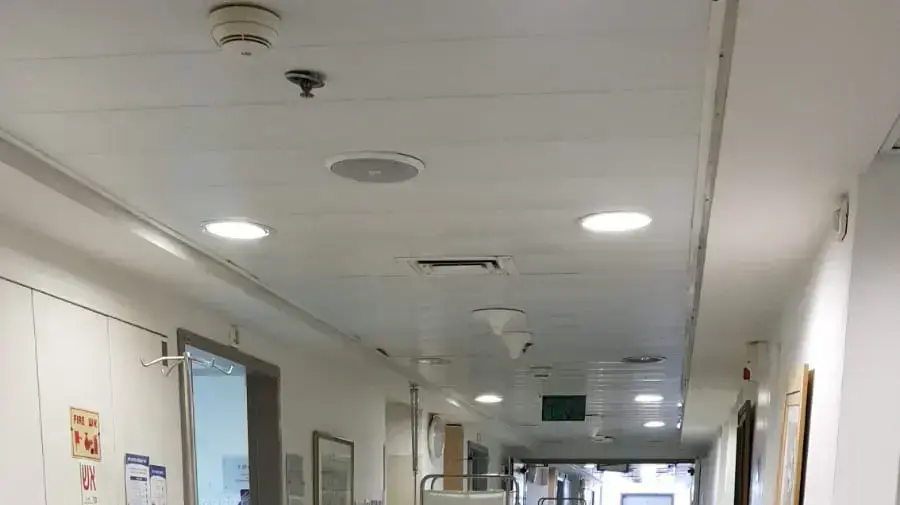 צפיפות בבתי החולים צפיפות בבתי החולים