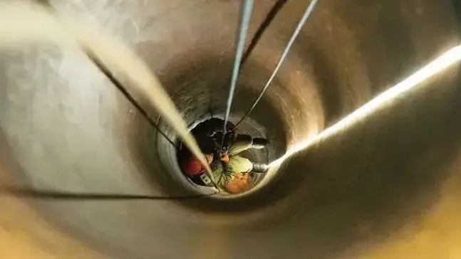 הרמטכ"ל איזנקוט באחת ממנהרות חיזבאללה שאותרו