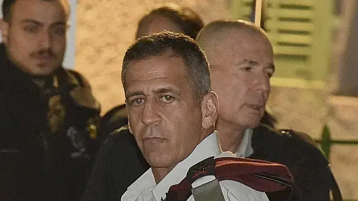 הרמטכ"ל הנכנס אביב כוכבי בטקס הפרידה מהרמטכ"ל היוצא גדי איזנקוט בבסיס הקריה, 13 בינואר 2019 הרמטכ"ל הנכנס אביב כוכבי בטקס הפרידה מהרמטכ"ל היוצא גדי איזנקוט בבסיס הקריה, 13 בינואר 2019