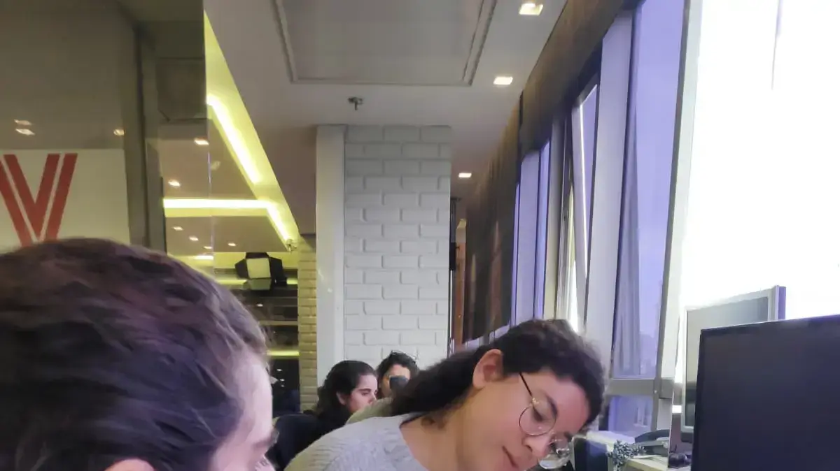 לי גיא רון והמשלבת שלה לי גיא רון והמשלבת שלה