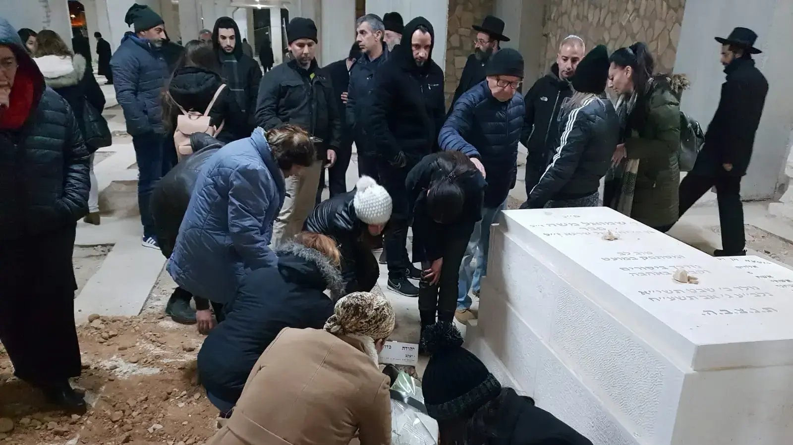 הלוויתם של תמי ויהודה כדורי שגופותיהם נמצאו בדירתם בארמון הנציב, 14 בינואר 2018 הלוויתם של תמי ויהודה כדורי שגופותיהם נמצאו בדירתם בארמון הנציב, 14 בינואר 2018