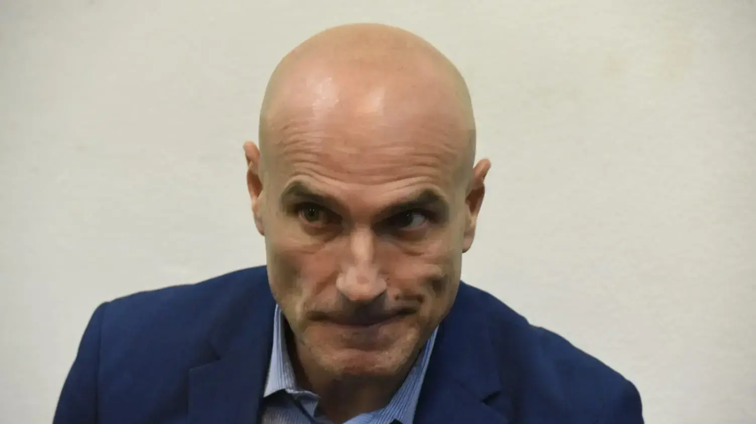 בכיר במערכת המשפט במהלך הארכת מעצרו בבית משפט השלום, ת"א 16 בינואר 2019 בכיר במערכת המשפט במהלך הארכת מעצרו בבית משפט השלום, ת"א 16 בינואר 2019