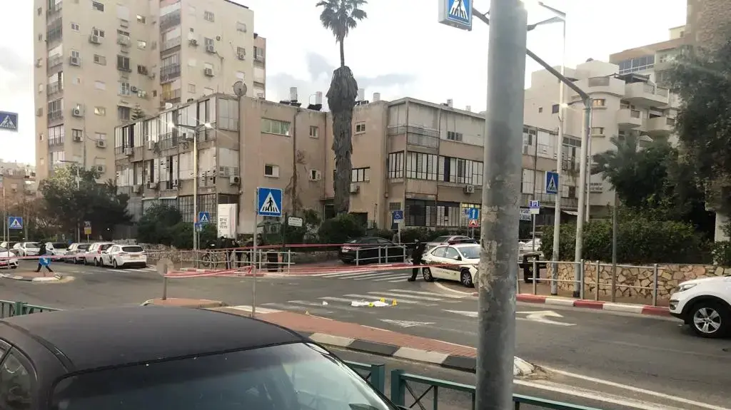 צעיר אתיופי נורה למוות מירי שוטרים בבת ים, 18 בינואר 2019 צעיר אתיופי נורה למוות מירי שוטרים בבת ים, 18 בינואר 2019