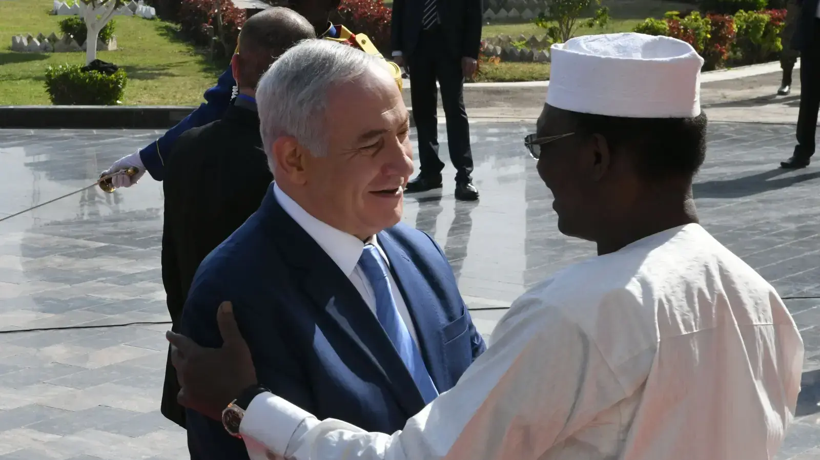 ראש הממשלה בנימין נתניהו עם נחיתתו בצ'אד 20 בינואר 2019 