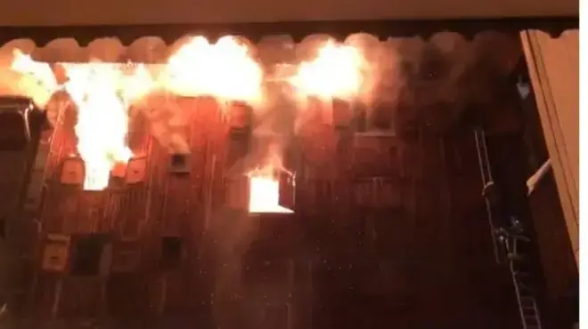 מבנה שנשרף באתר סקי, צרפת, 20 בינואר 2019