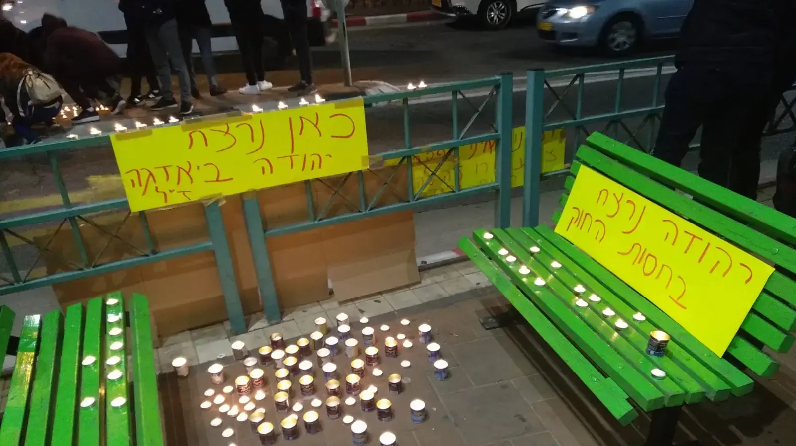 הזדהות ומחאה בזירת האירוע שבו נורה למוות יהודה ביאדגה בבת ים, 20 בינואר 2019 הזדהות ומחאה בזירת האירוע שבו נורה למוות יהודה ביאדגה בבת ים, 20 בינואר 2019