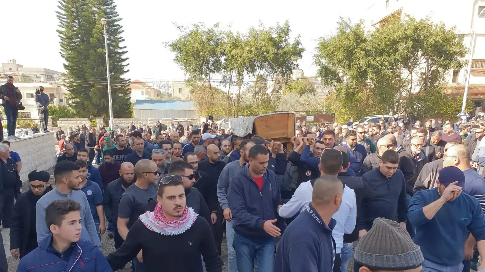 אלפים מלווים את הלוויתה של איה מסארווה, 23 בינואר 2018 אלפים מלווים את הלוויתה של איה מסארווה, 23 בינואר 2018