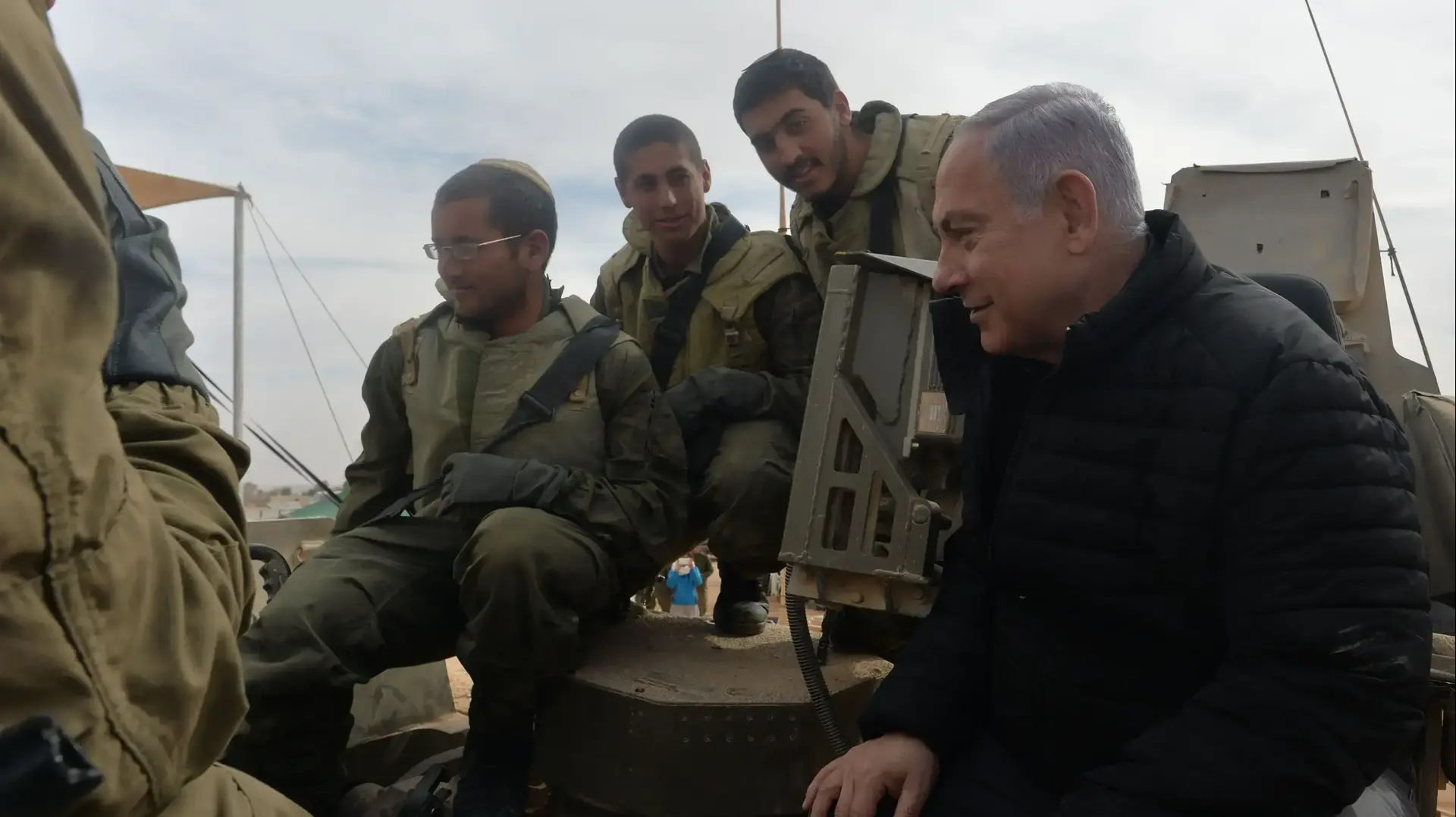 ראש הממשלה ושר הביטחון, בנימין נתניהו בסיור בבסיס שיזפון, 23 בינואר 2018 ראש הממשלה ושר הביטחון, בנימין נתניהו בסיור בבסיס שיזפון, 23 בינואר 2018