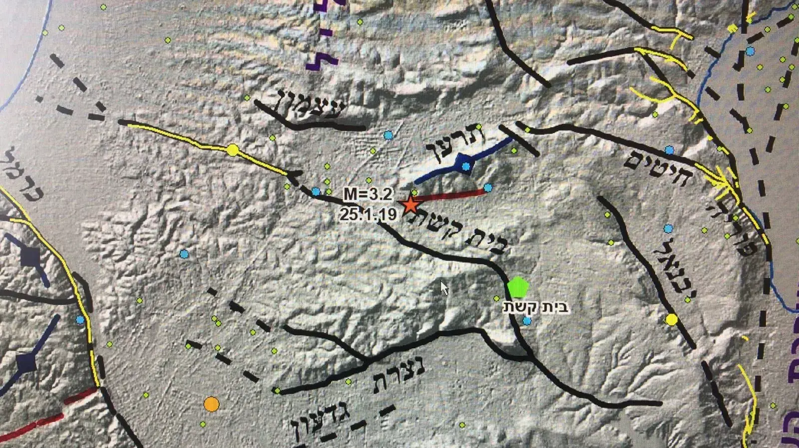 מוקד הרעידה הלילה בבקעת טורעאן (הכוכב האדום). 3.2