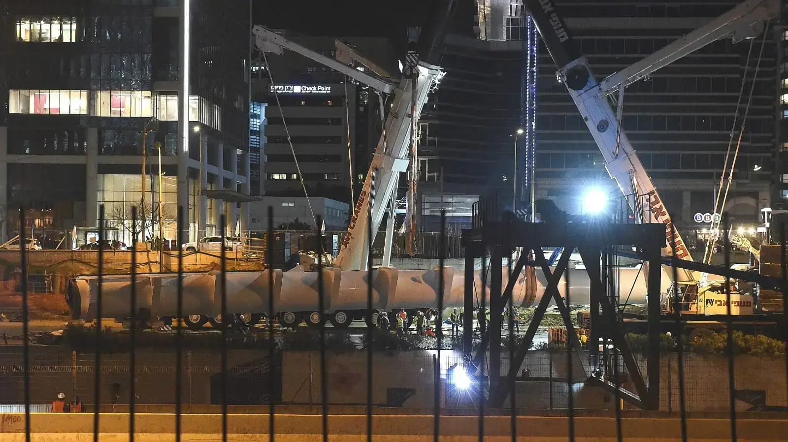 עבודות להקמת גשר יהודית בתל אביב וסגירת נתיבי איילון, 25 בינואר 2019 עבודות להקמת גשר יהודית בתל אביב וסגירת נתיבי איילון, 25 בינואר 2019
