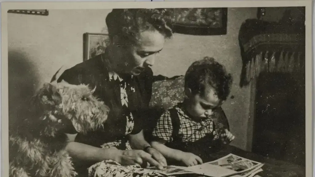 אריה ריינהולד ותיאה קליין. אריה ריינהולד ותיאה קליין.