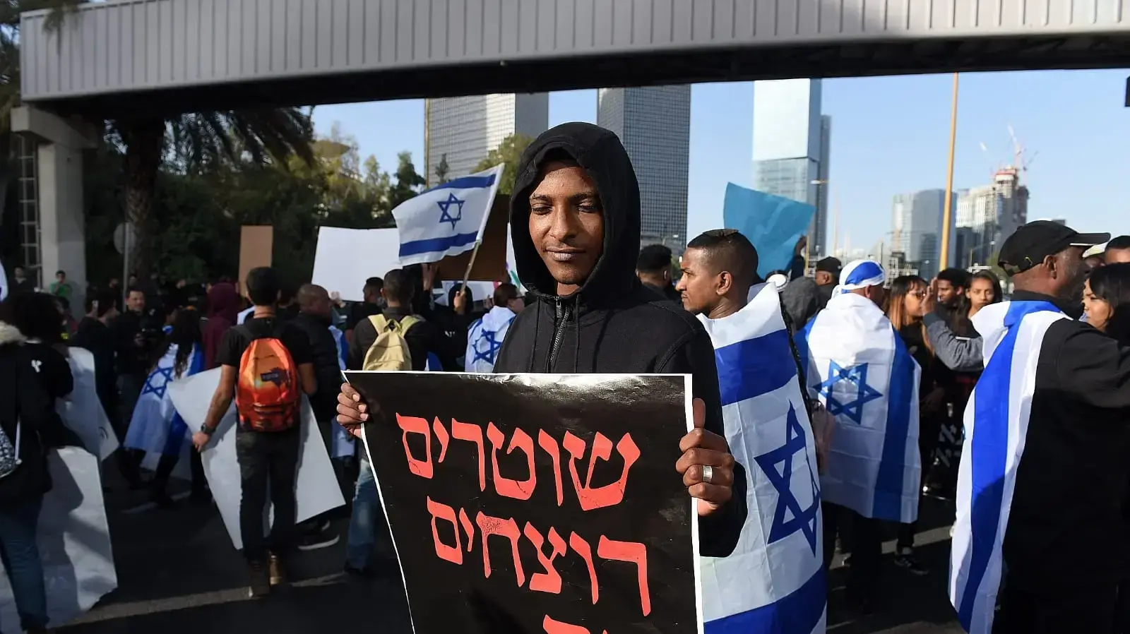 חסימת נתיבי  איילון בהפגנת מחאה של בני העדה האתיופית על הריגתו של יהודה ביאדגה, צומת עזריאלי ת"א, 30 בינואר 2019