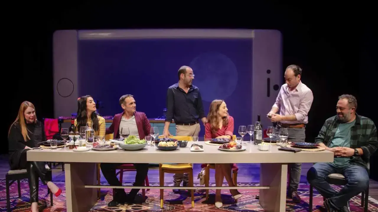 זרים מושלמים זרים מושלמים