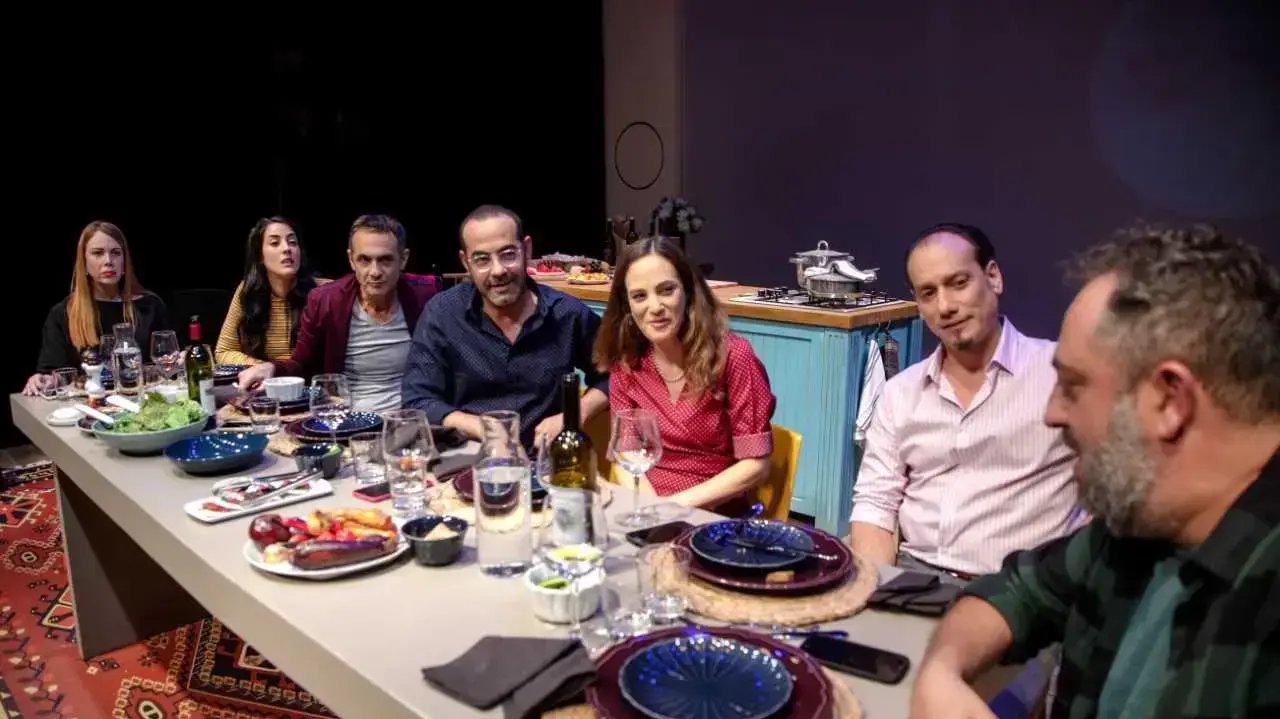 זרים מושלמים זרים מושלמים